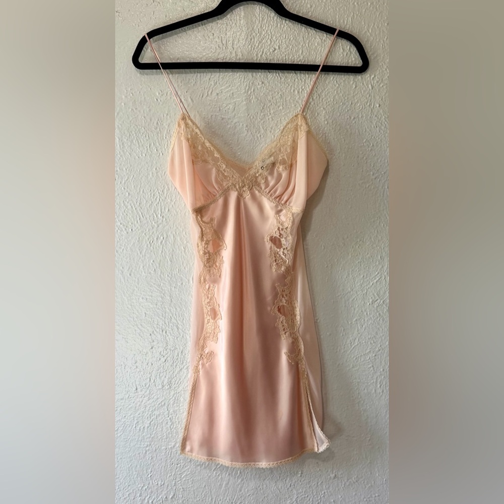 Vintage Jonquil by Diane Samandi Elegant Peach Lace Chemise and Robe